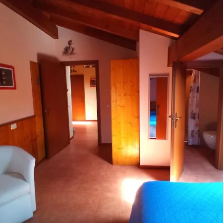 Il Nido Dello Svasso -foresteria Lombarda- Oda ve Kahvaltı Sorico
