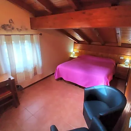 Nocleg ze śniadaniem Il Nido Dello Svasso -foresteria Lombarda- 3*