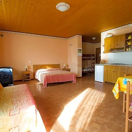 Il Nido Dello Svasso -foresteria Lombarda-