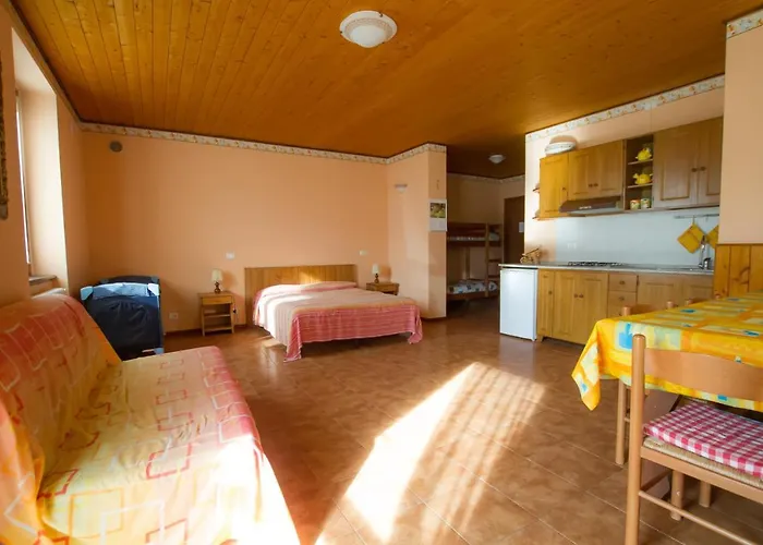 Il Nido Dello Svasso -foresteria Lombarda- Сорико