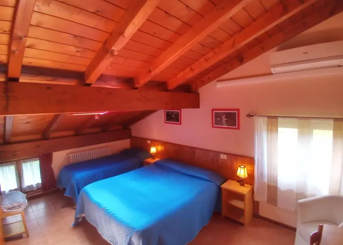 Il Nido Dello Svasso -foresteria Lombarda- Сорико