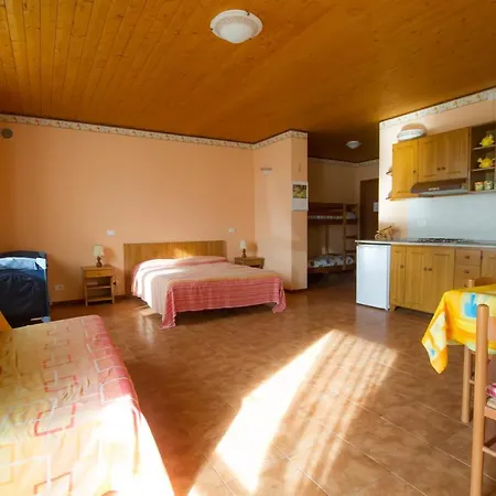 Il Nido Dello Svasso -foresteria Lombarda- Sorico