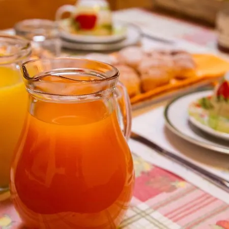 Il Nido Dello Svasso -foresteria Lombarda-